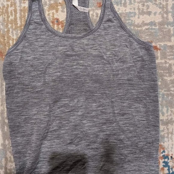 Lululemon size 12 lot - Picture 4 of 4